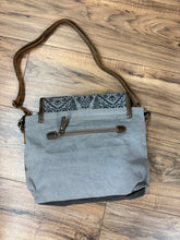 Canvas tote bag with leather accents