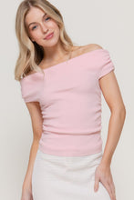 Shoulder Show Knit Top