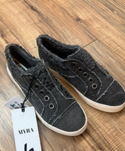 Old School Sneaker with Shearling Lining