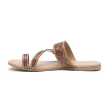 Point Ridge Sandals In Brown