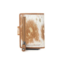 Dune Star Cowhide Card Wallet with Gold Accent