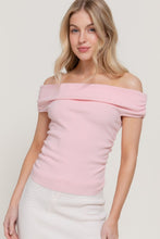 Shoulder Show Knit Top