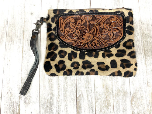 Leopard 🐆 Tooled Wristlet