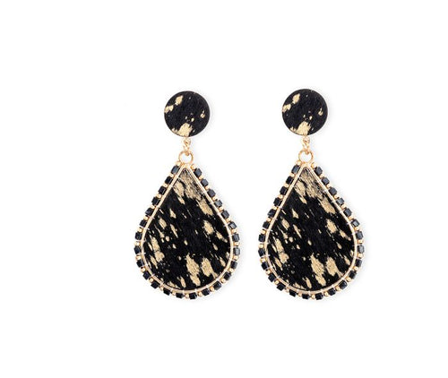 Onyx Ridge Post Earrings
