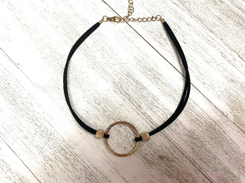 Circled Choker