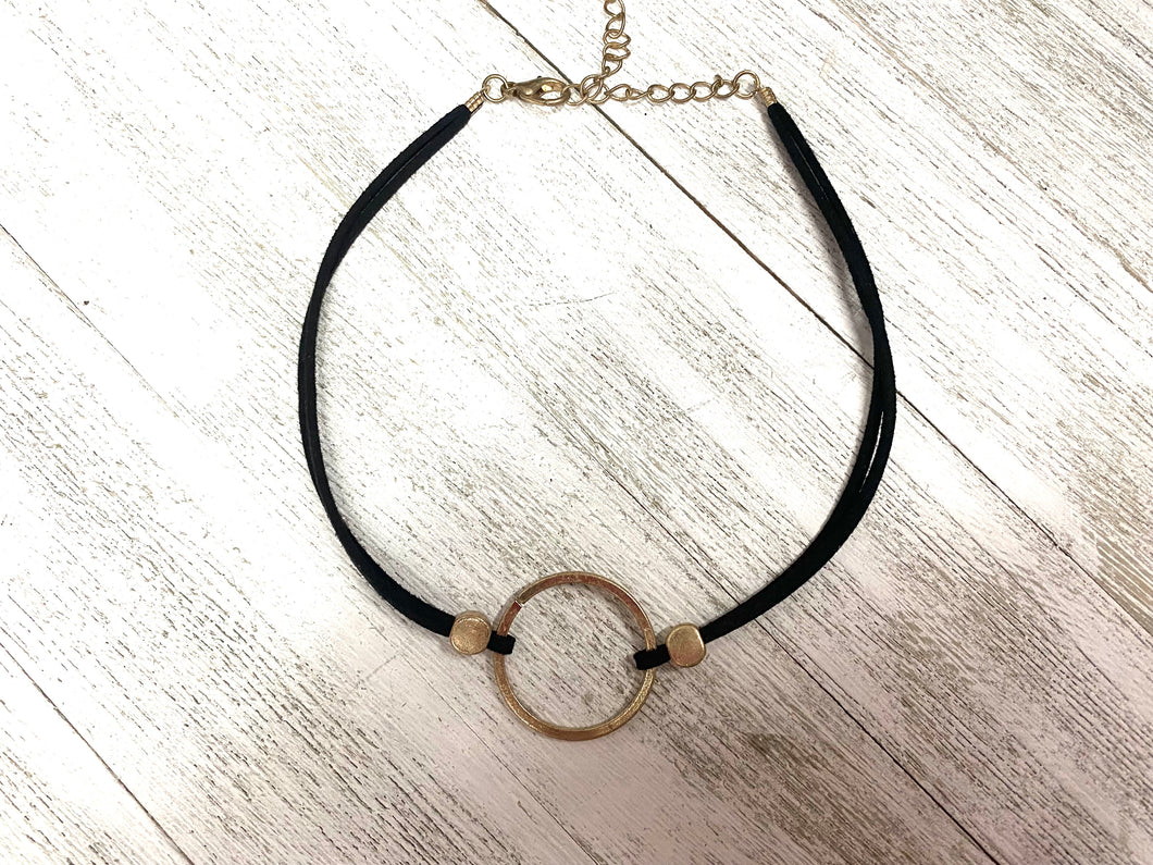 Circled Choker